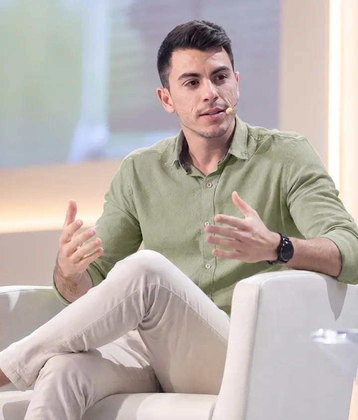 Roberto Ruiz Sánchez, fundador de Cendra, durante una ponencia